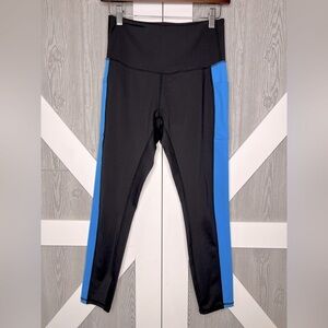 D23.10 Move Theology Black and Blue Athletic Leggings Medium